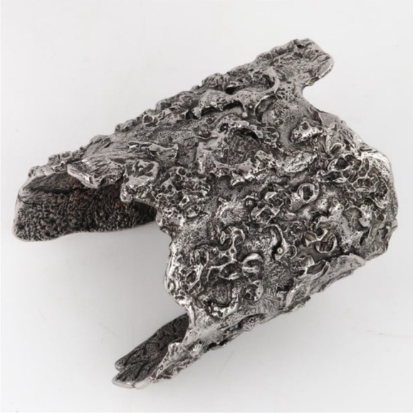 Alexander McQueen Molten Cuff Bracelet - Picture 5 of 15